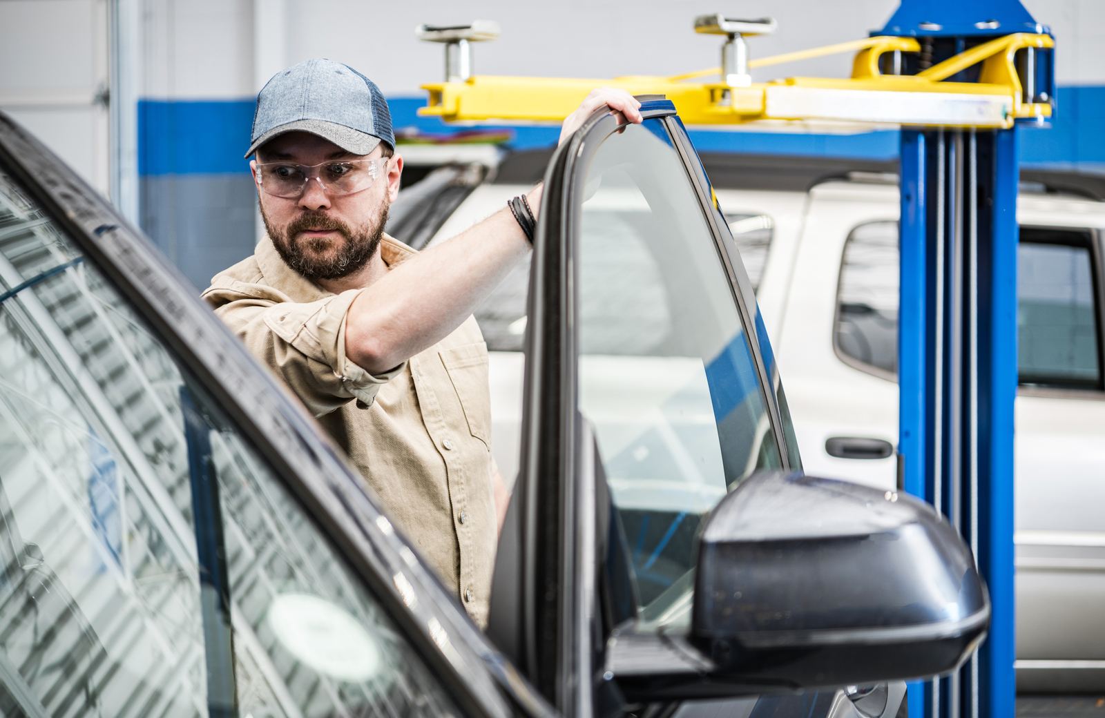 Mobile auto glass in progress