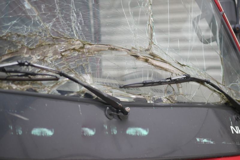 Windshield scratch repair